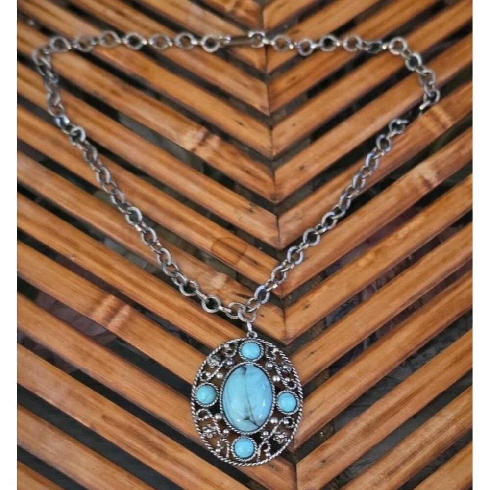 Vintage Silver Tone Faux Turquoise Filigree Oval Statement Pendant Necklace - Picture 9 of 9